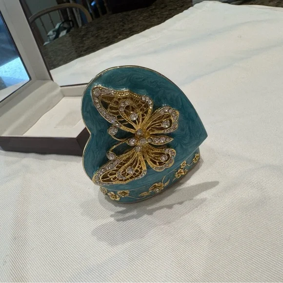 Jewelry Box - Picture 4 of 4